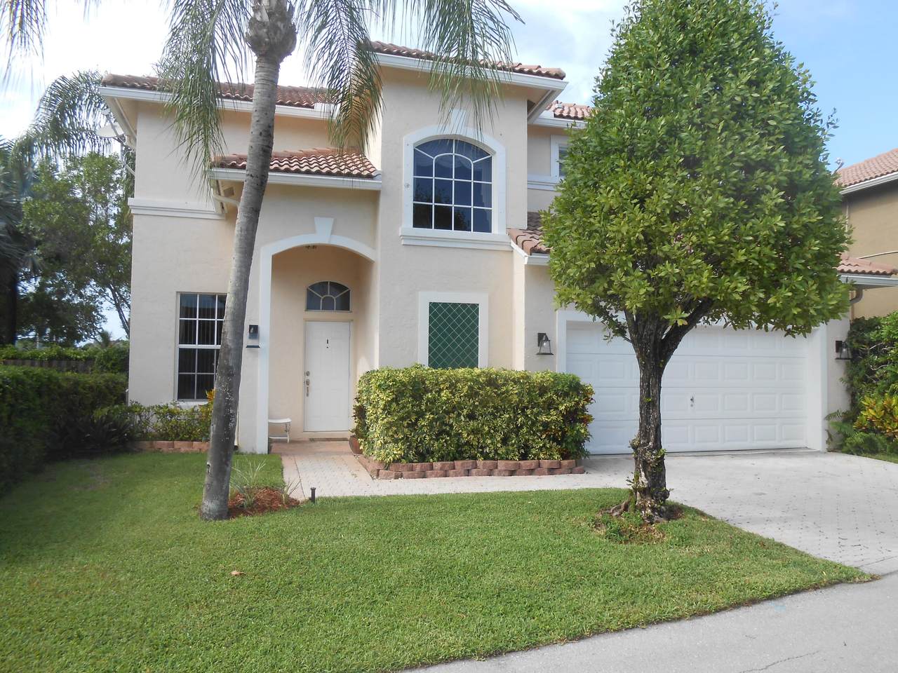 1826 Capeside Circle - Photo 1