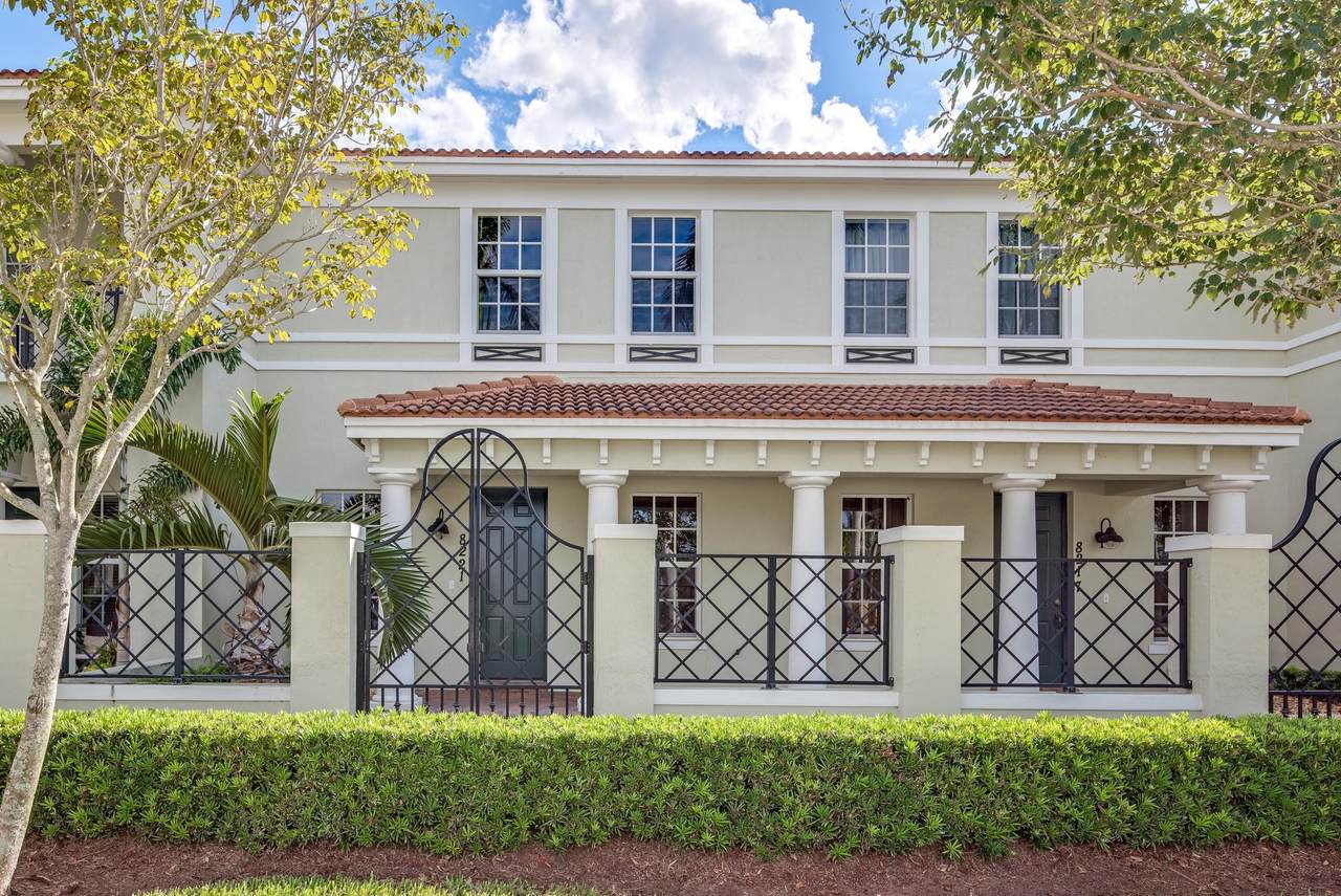 8221 8th Way - Photo 1