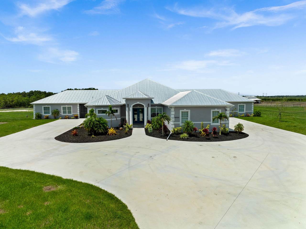 20025 Southern Star Drive - Photo 1
