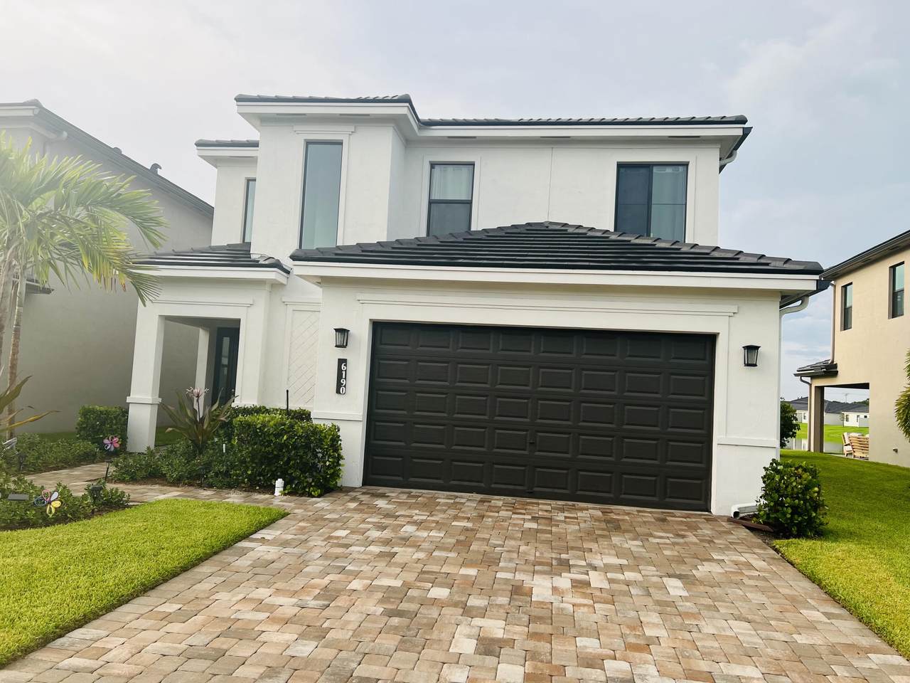 6190 Oceanaire Way - Photo 1