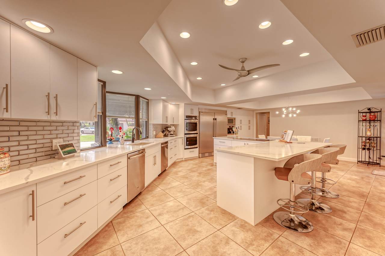 5301 Woodlands Boulevard - Photo 1