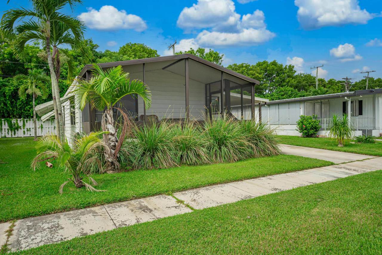 4040 Mission Bell Drive - Photo 1
