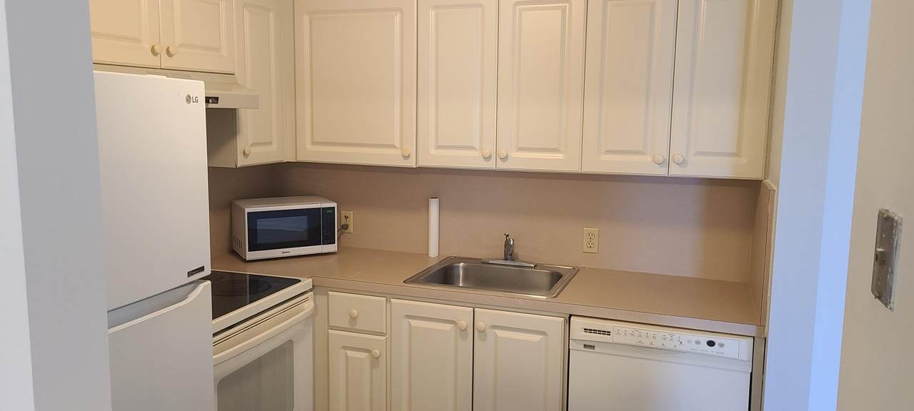 311 Mansfield H - Photo 1