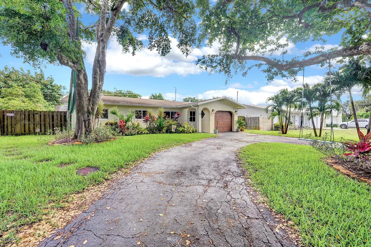 513 Curlew Road - Photo 1