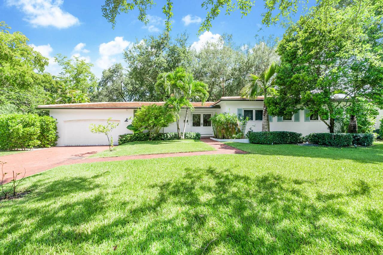 545 San Servando Avenue - Photo 1