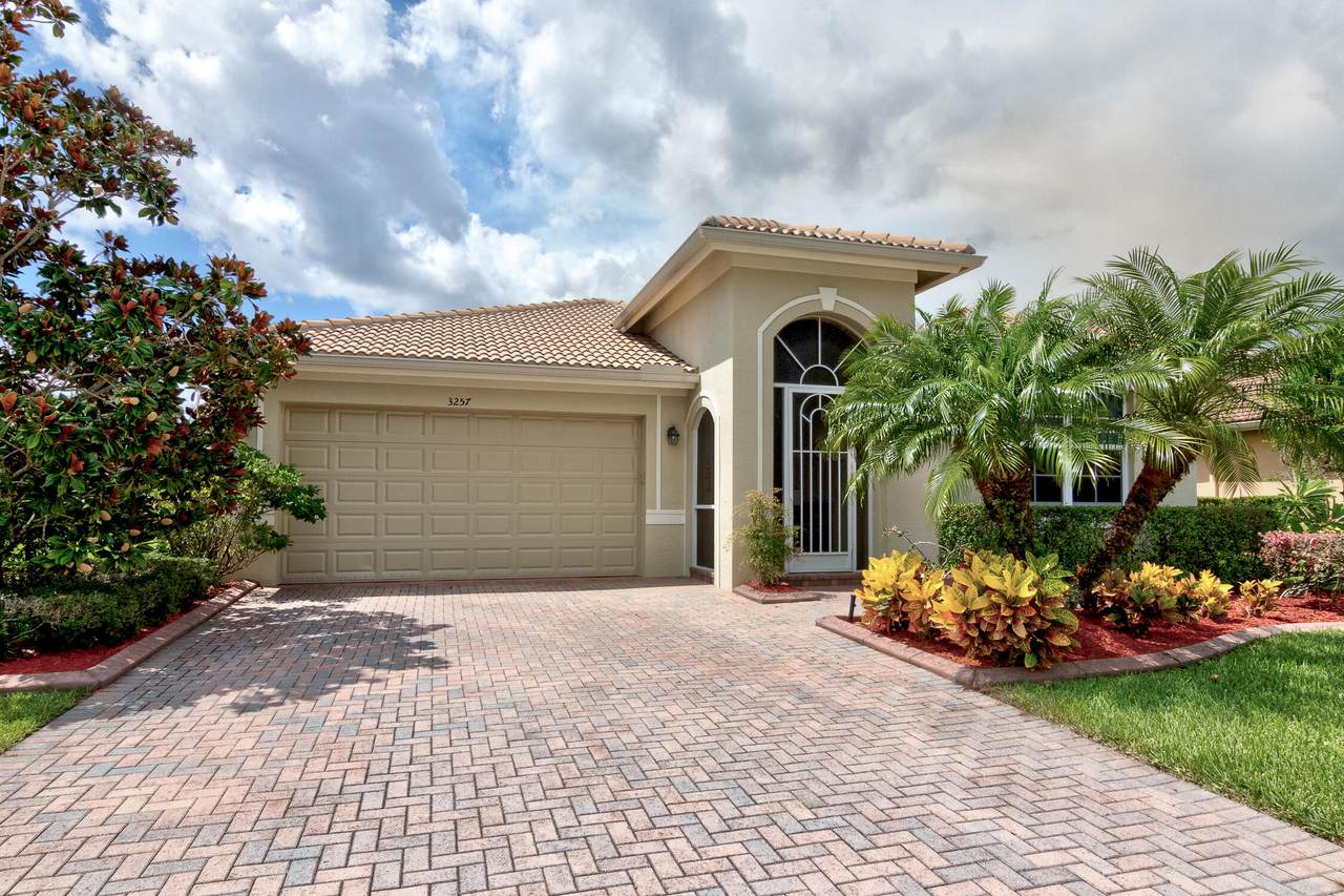 3257 Sussex Way - Photo 1