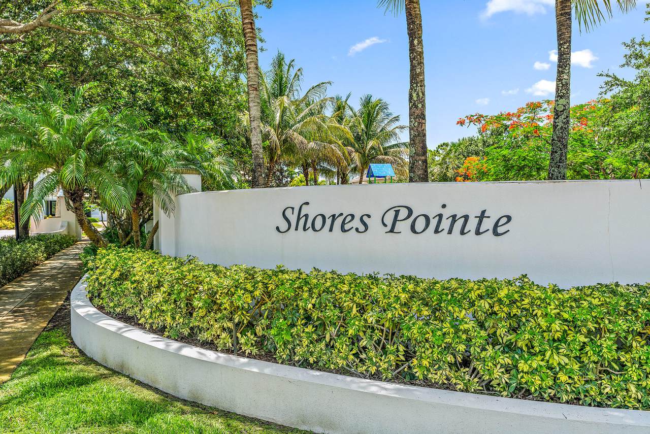 225 Shores Pointe Drive - Photo 1