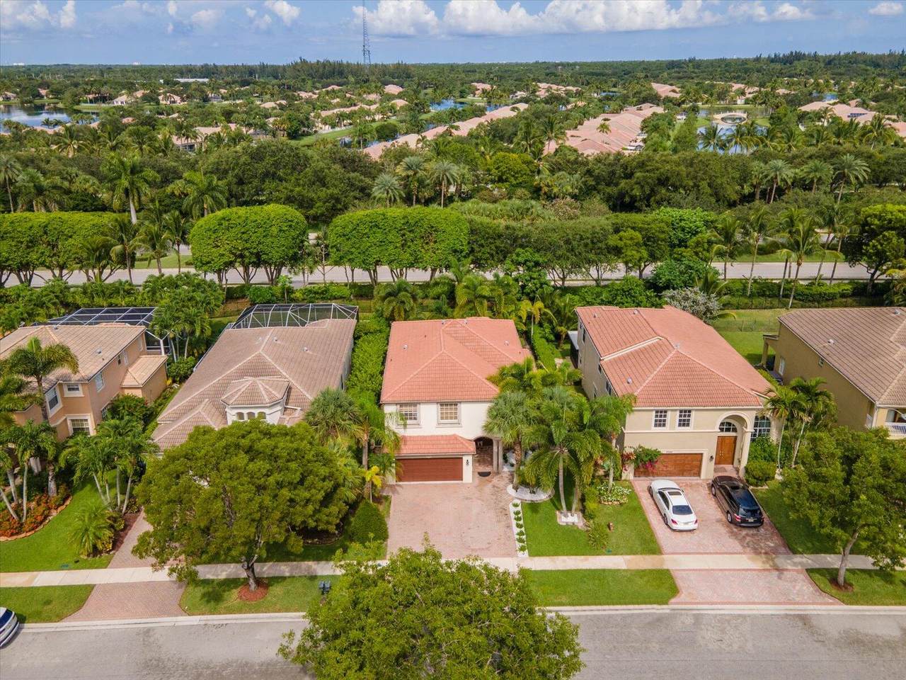 8986 Alexandra Circle - Photo 1