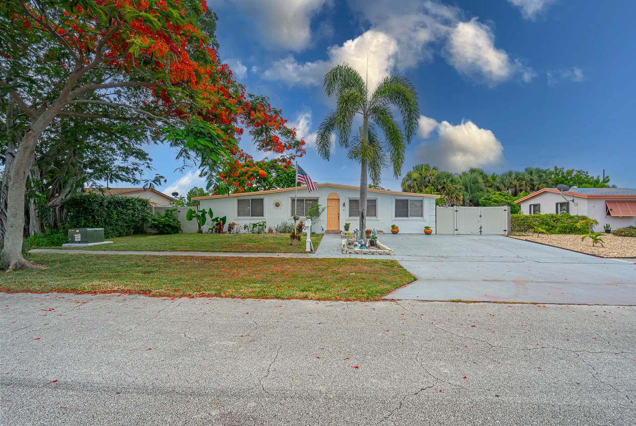 2618 Freeport Road - Photo 1