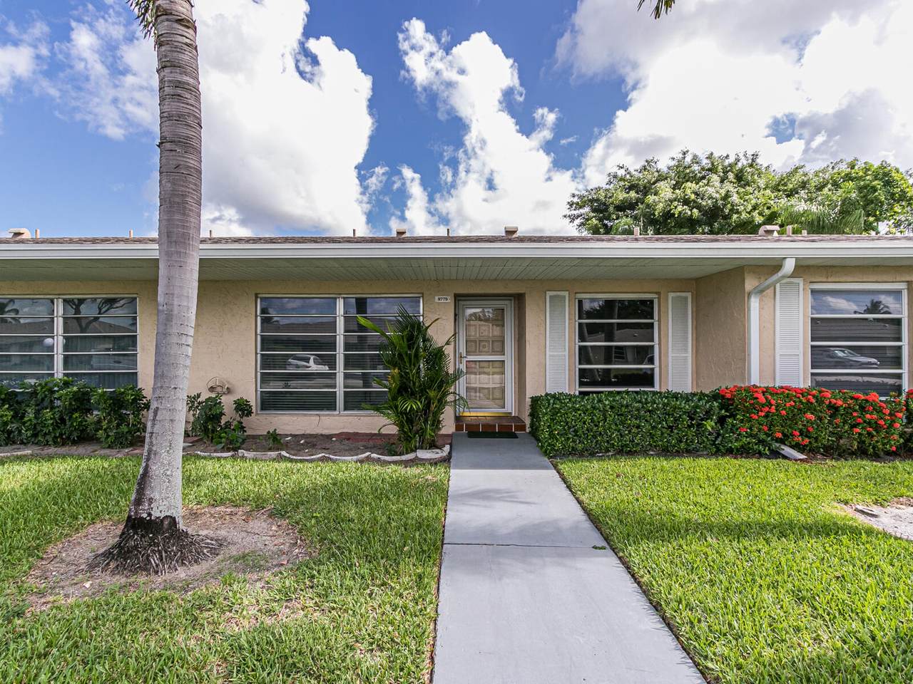 8779 Belle Aire Drive - Photo 1
