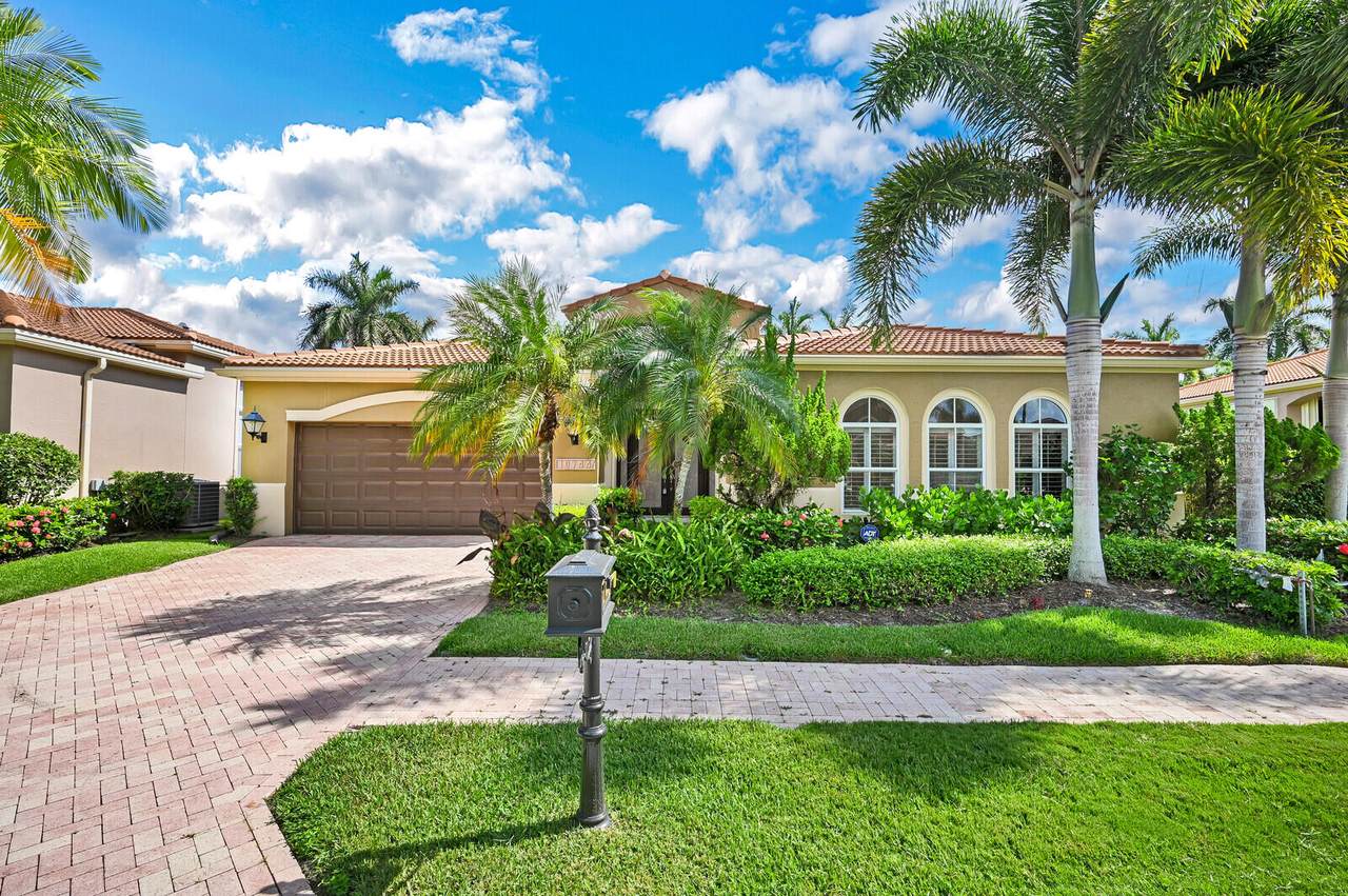 10744 Waterford Place - Photo 1