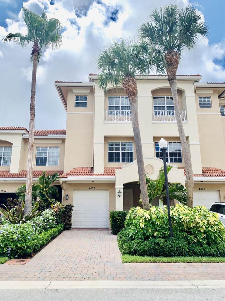 4803 Sawgrass Breeze Drive - Photo 1