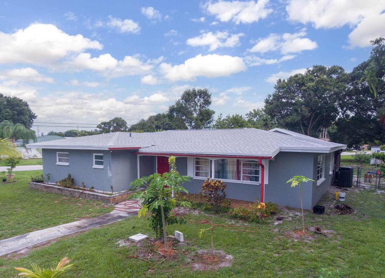 1103 Rosedale Avenue - Photo 1