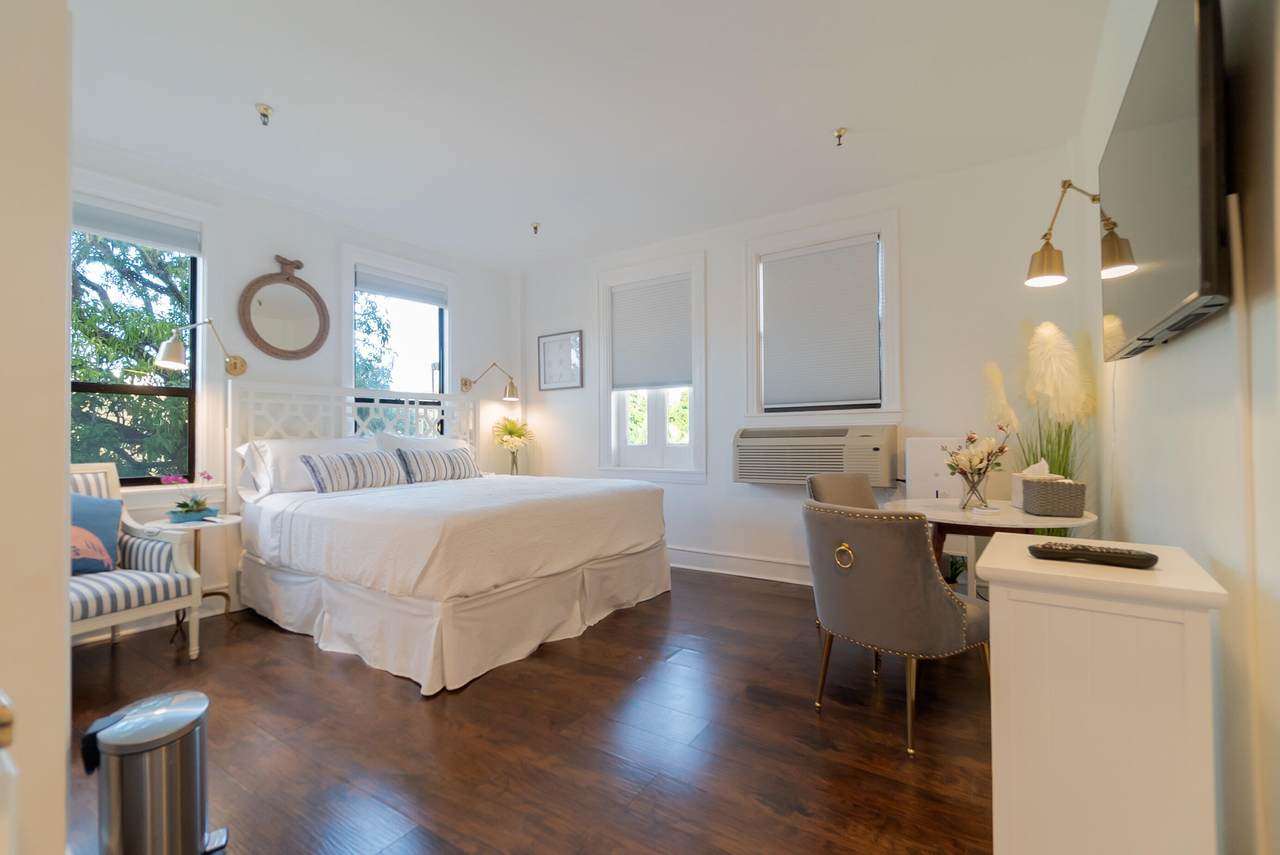 235 Sunrise Avenue - Photo 1