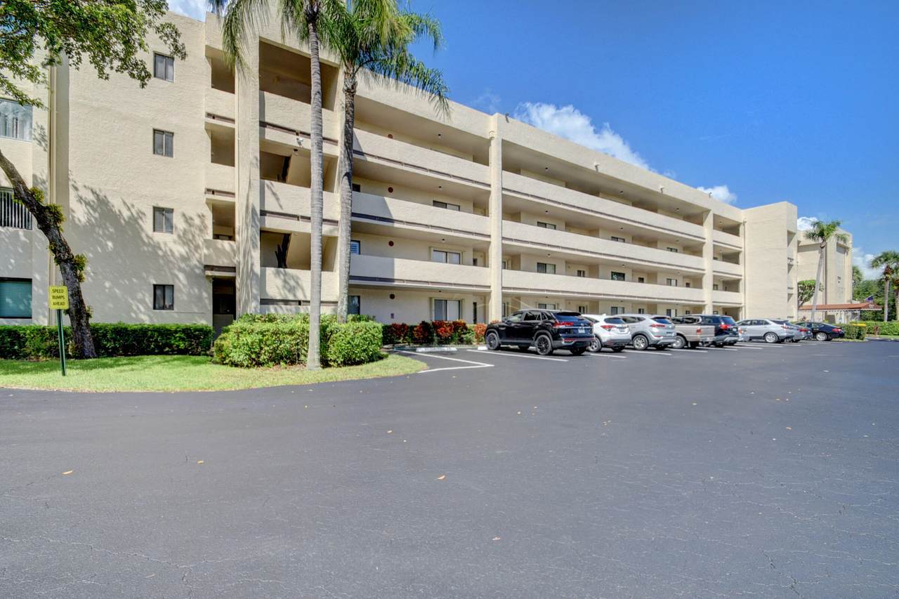 3154 Via Poinciana - Photo 1