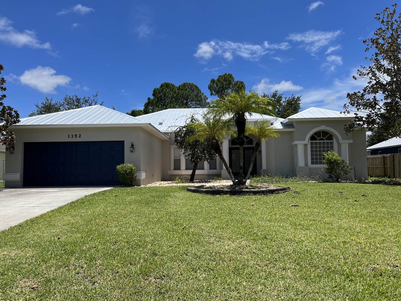 1352 Tadlock Avenue - Photo 1