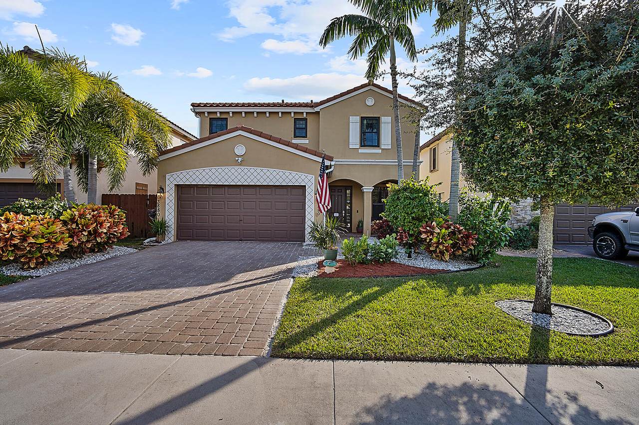 3880 Aspen Leaf Drive - Photo 1
