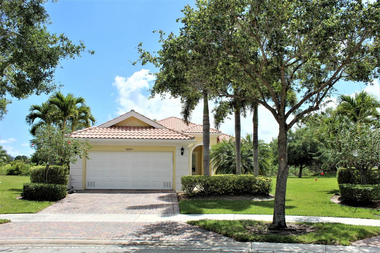 10971 Fall Creek Drive - Photo 1