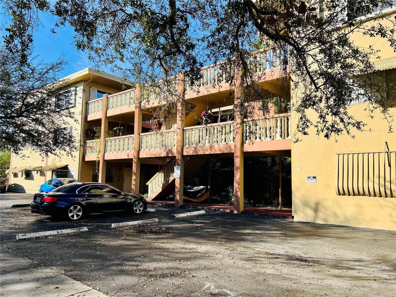 1943 Monroe Street - Photo 1