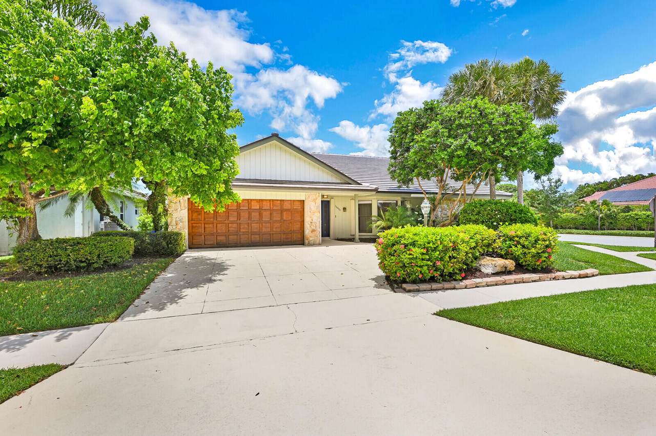 12820 Calais Circle - Photo 1