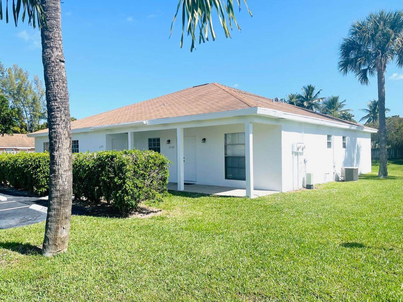 3820 Harwood Street - Photo 1