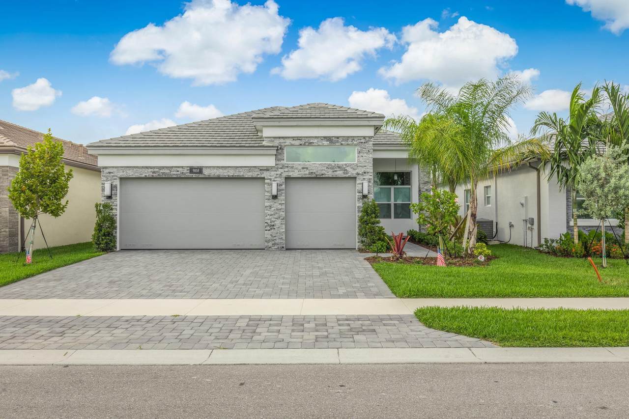 9858 Golden Dunes Lane - Photo 1