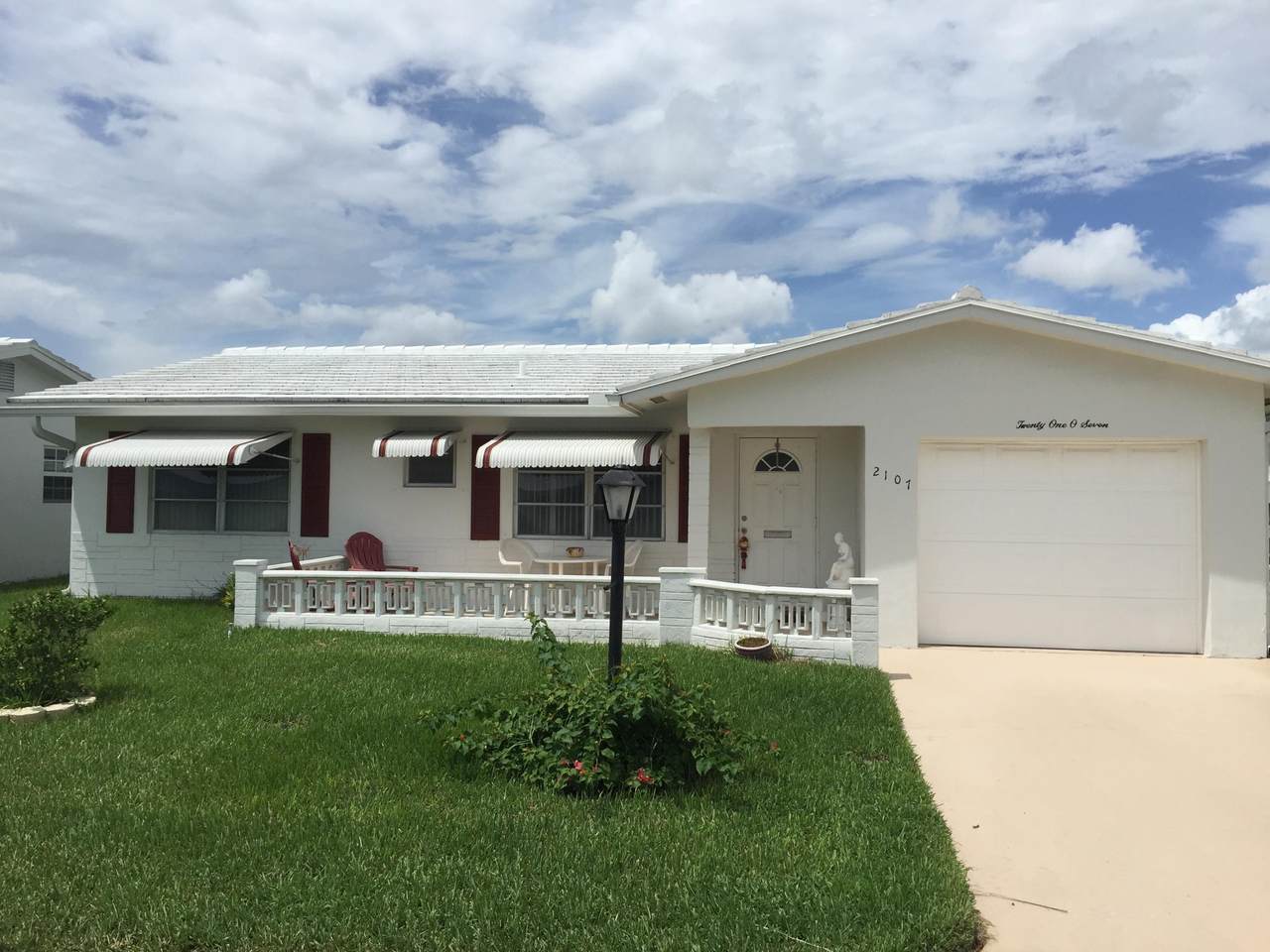 2107 Lake Circle Drive - Photo 1