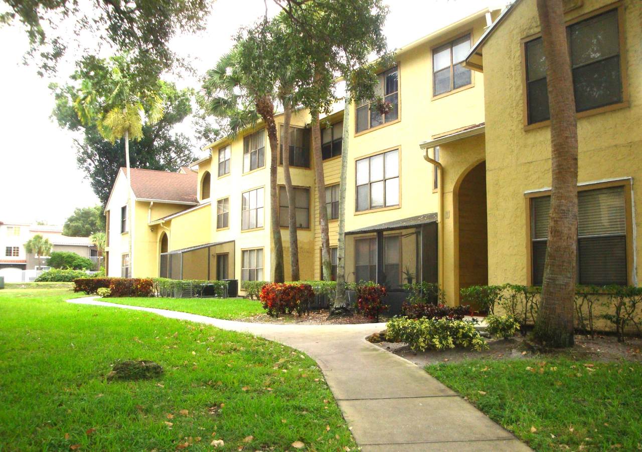 2319 Congress Avenue - Photo 1