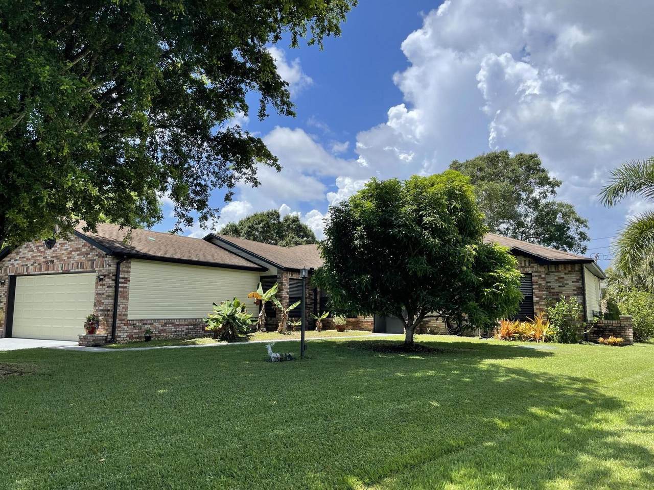 2766 Buccaneer Circle - Photo 1