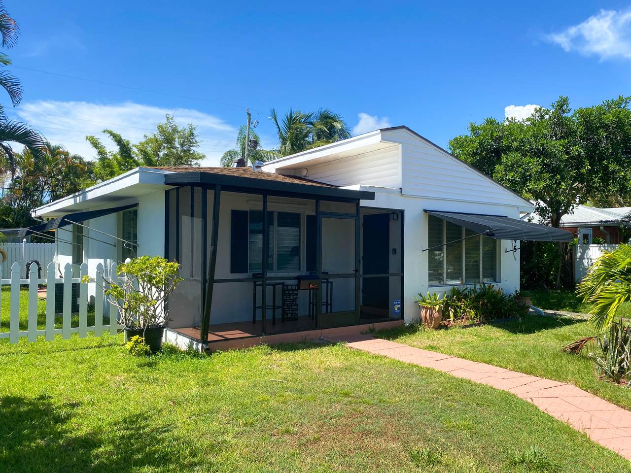 245 25th Street - Photo 1
