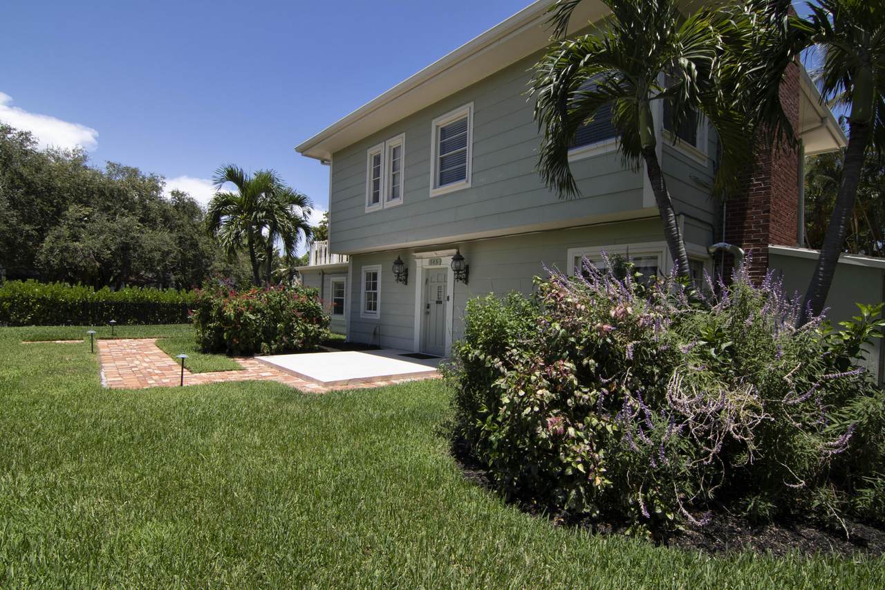 345 Marlborough Place - Photo 1