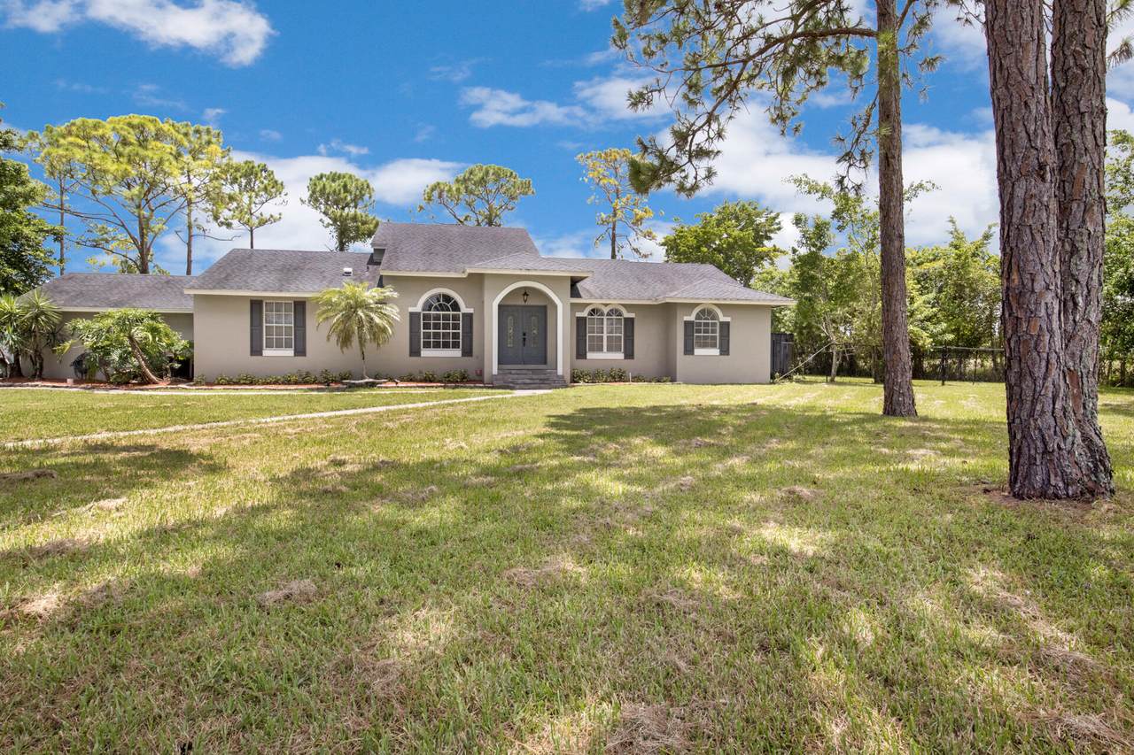 16976 70th Street - Photo 1