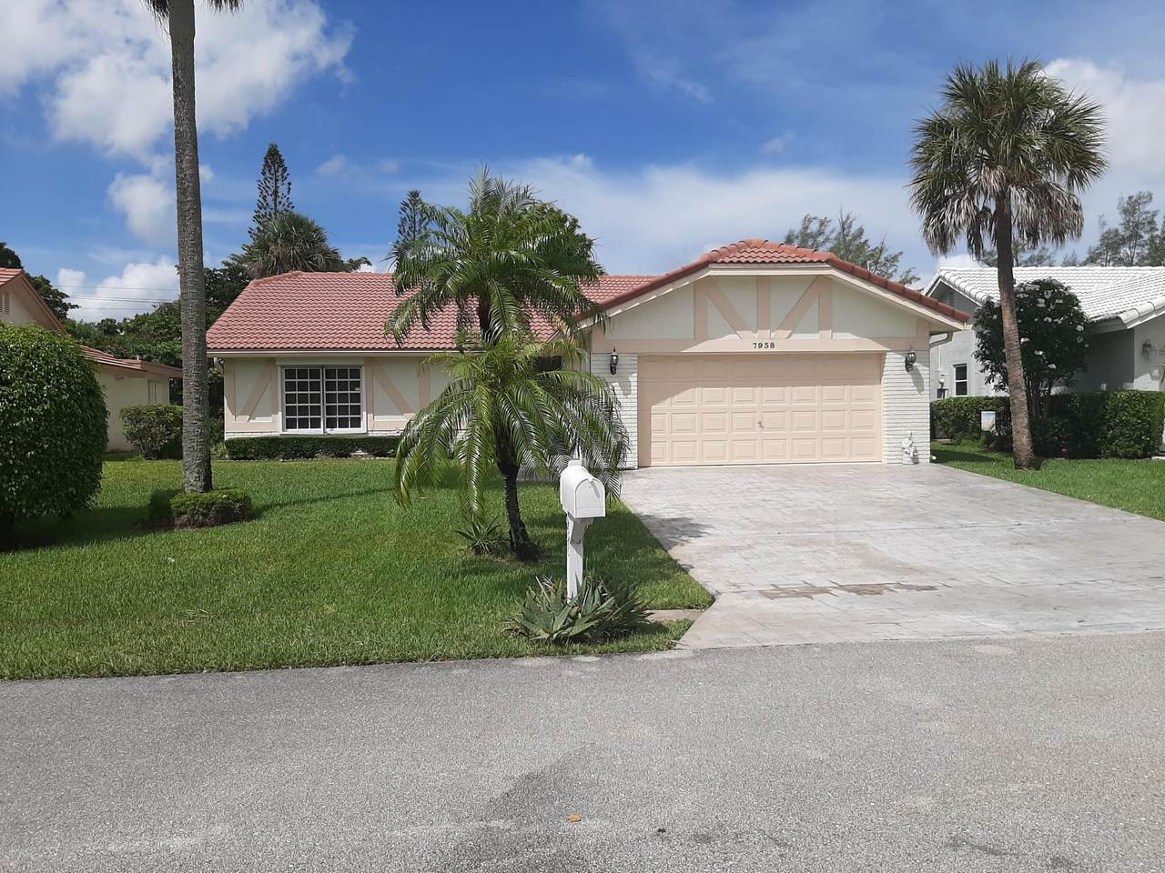 7938 Cloverfield Circle - Photo 1