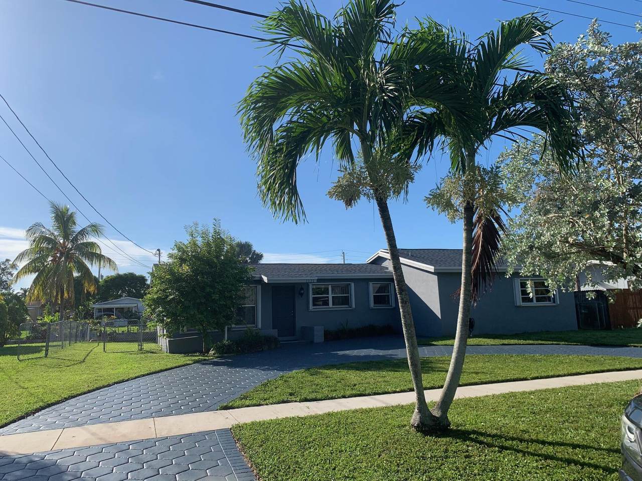 1121 River Drive - Photo 1