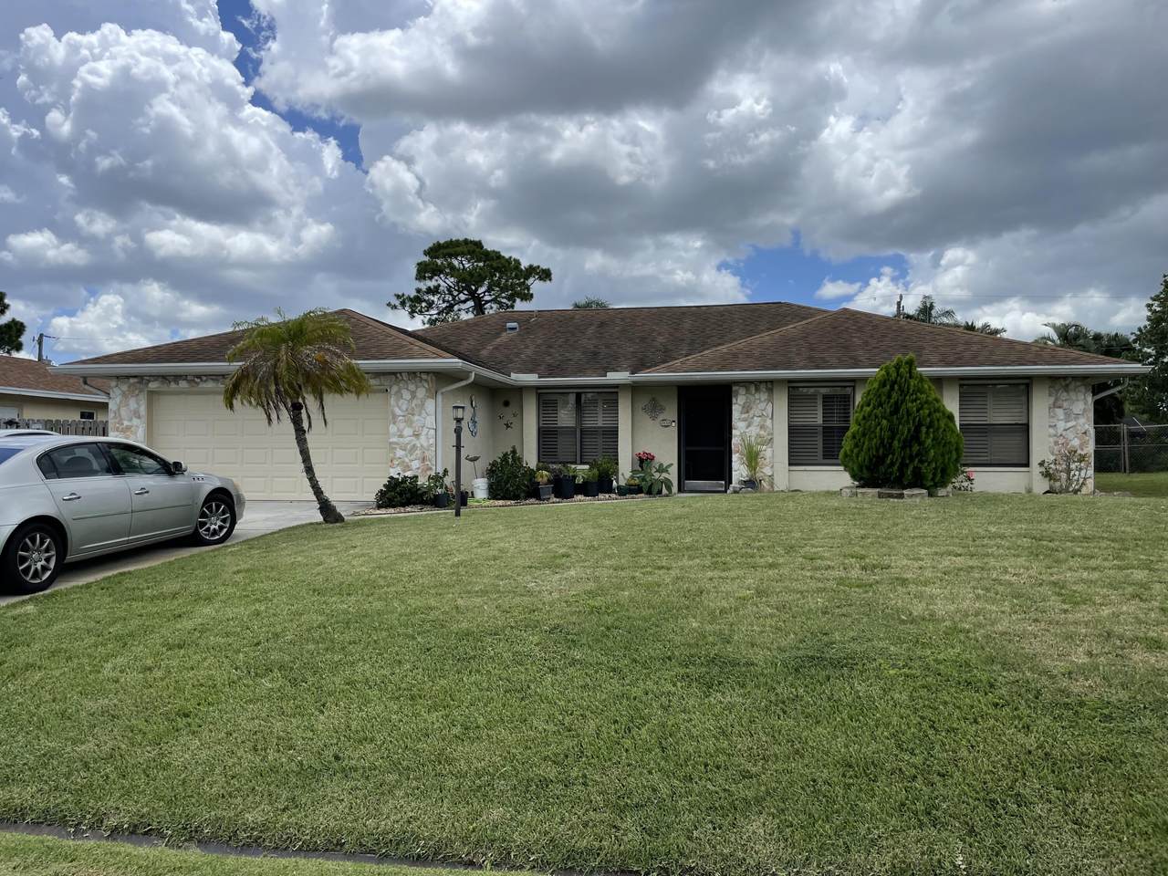 2038 Doverbrook Street - Photo 1
