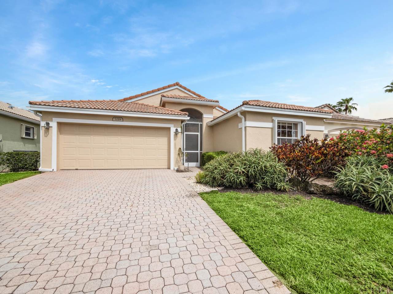 7019 Ashton Street - Photo 1