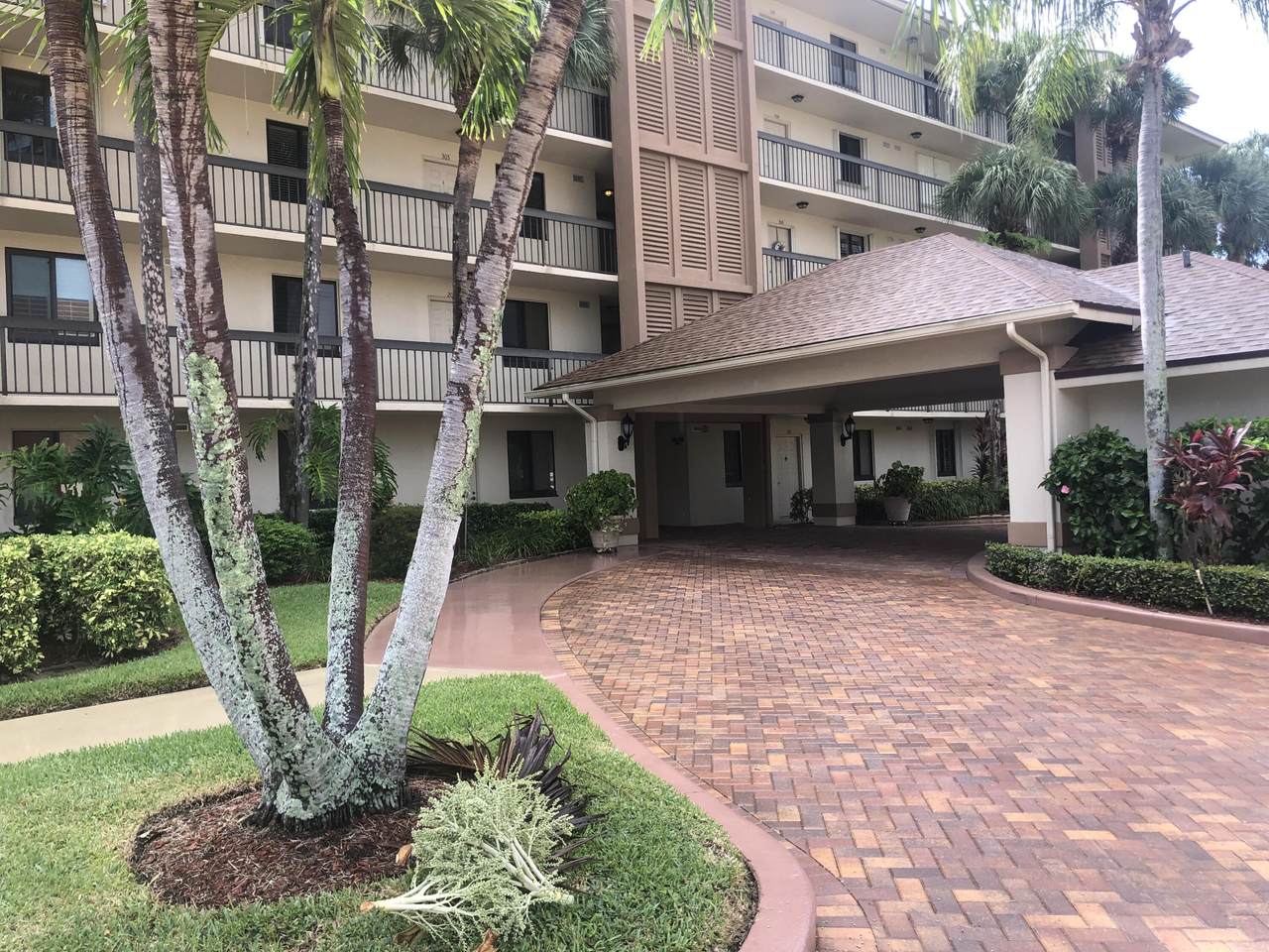 2301 Marina Isle Way - Photo 1