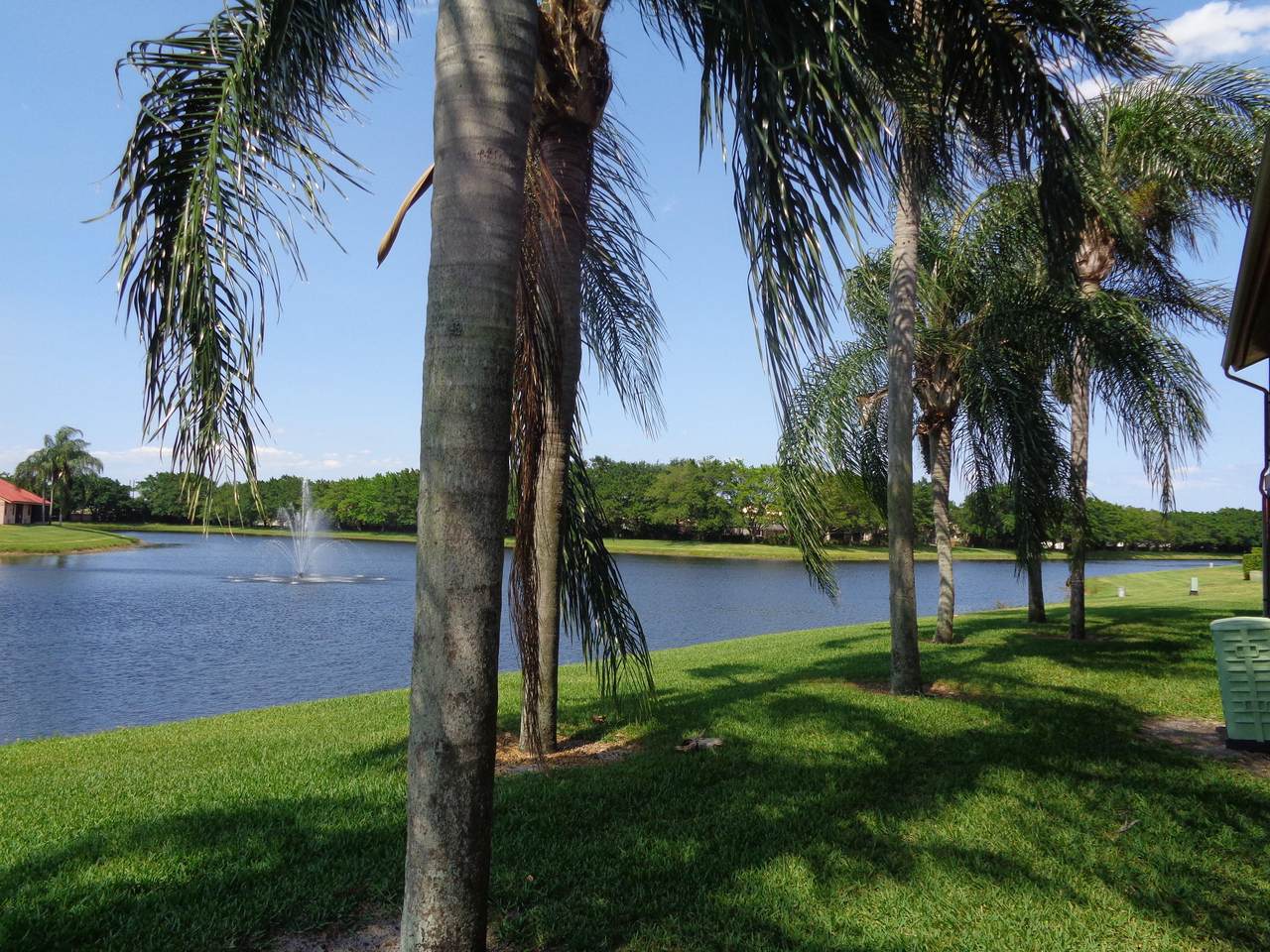 7657 Lexington Club Boulevard - Photo 1