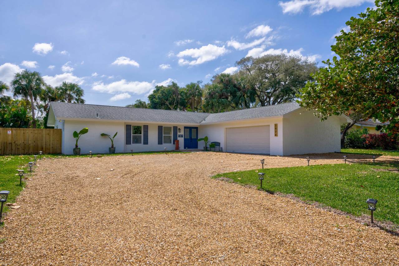 2674 Lone Pine Road - Photo 1