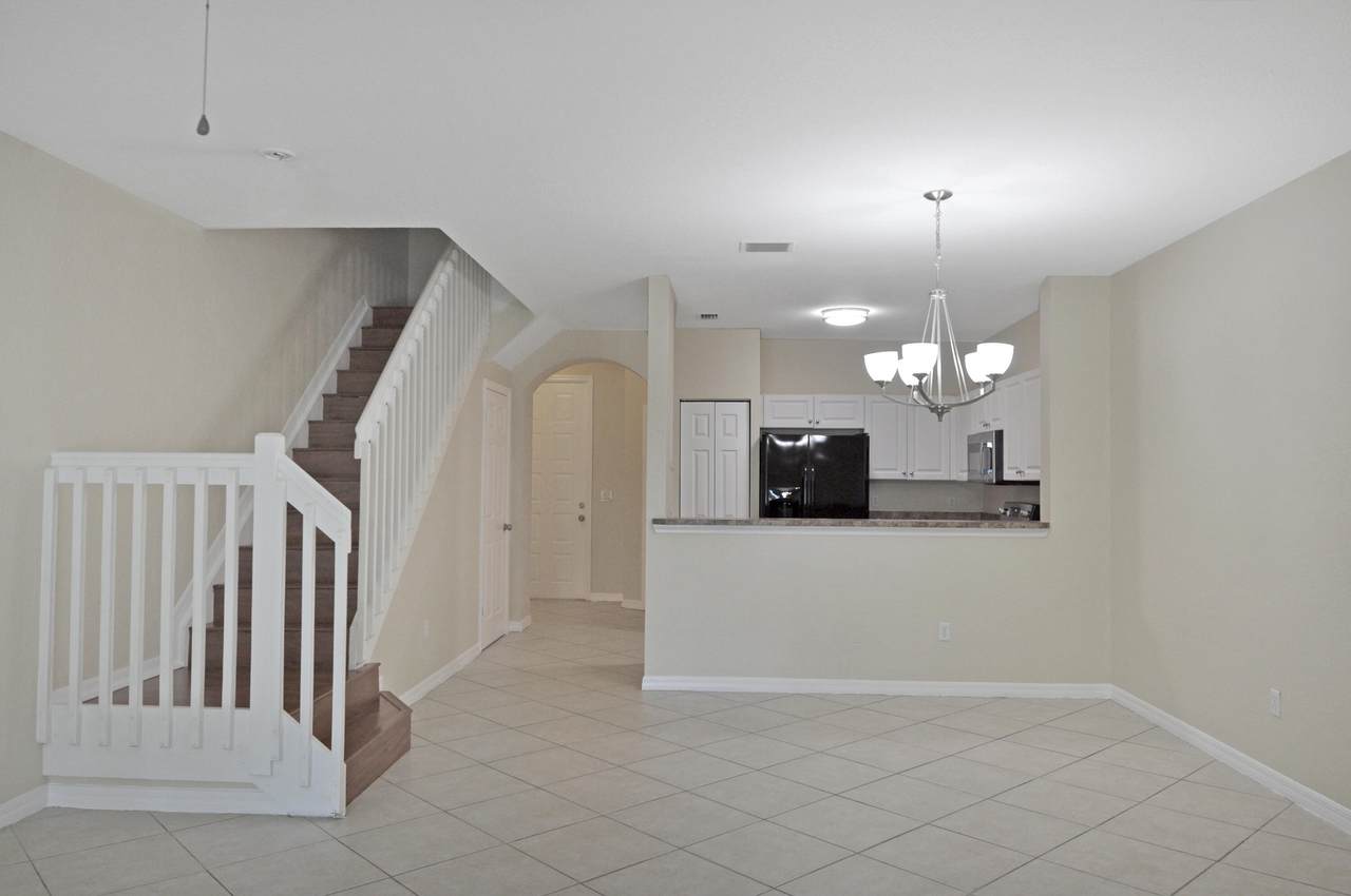 3625 Oleander Terrace - Photo 1