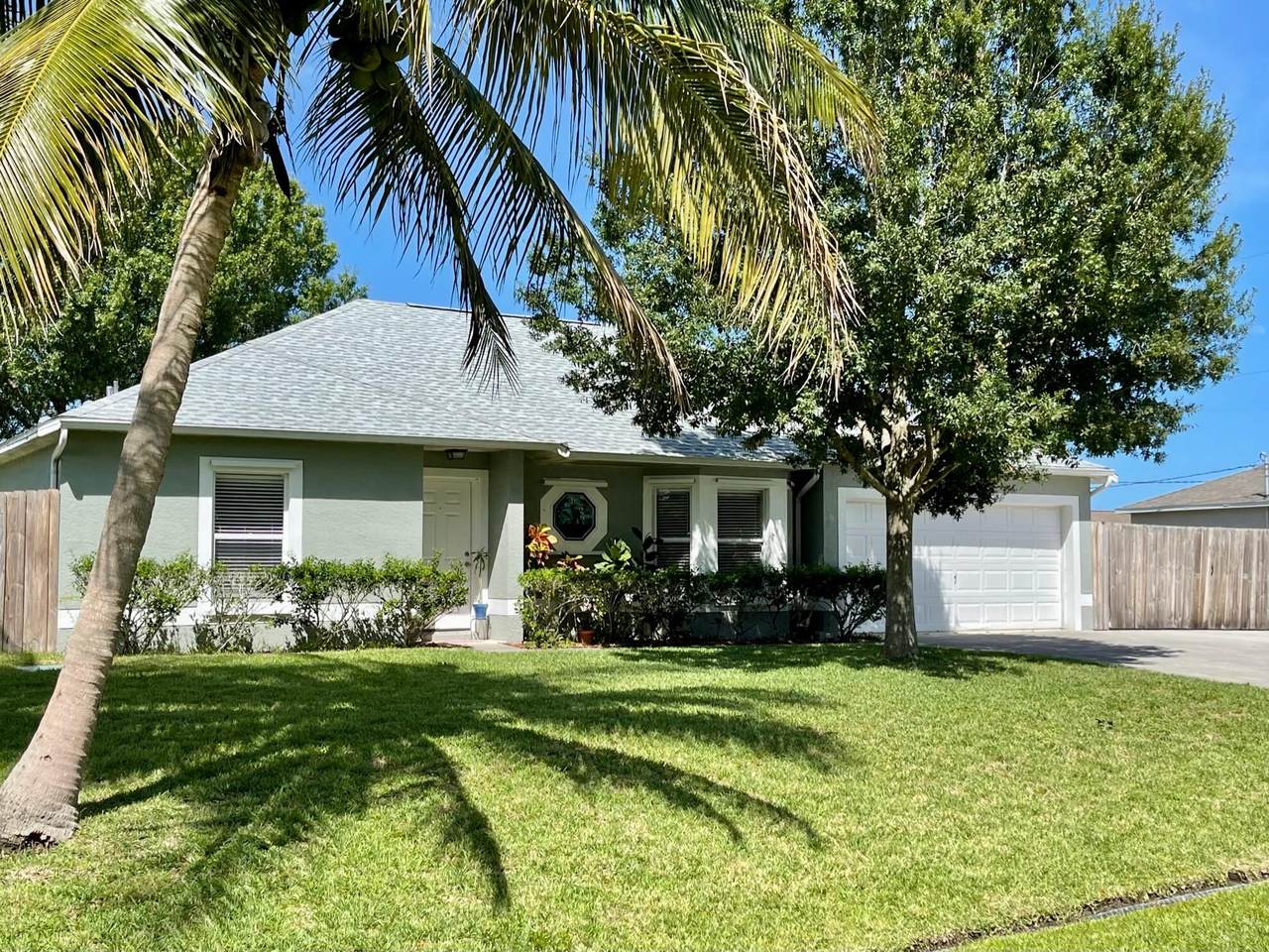 493 Reading Lane - Photo 1