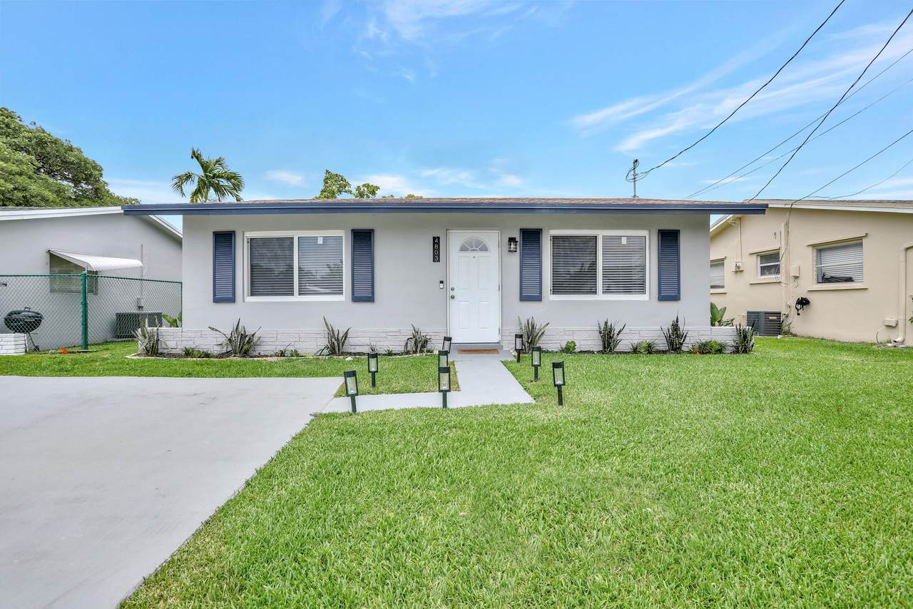 4803 26th Terrace - Photo 1