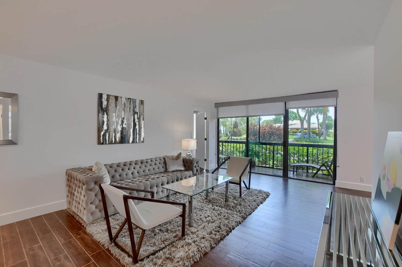 1612 Bridgewood Drive - Photo 1