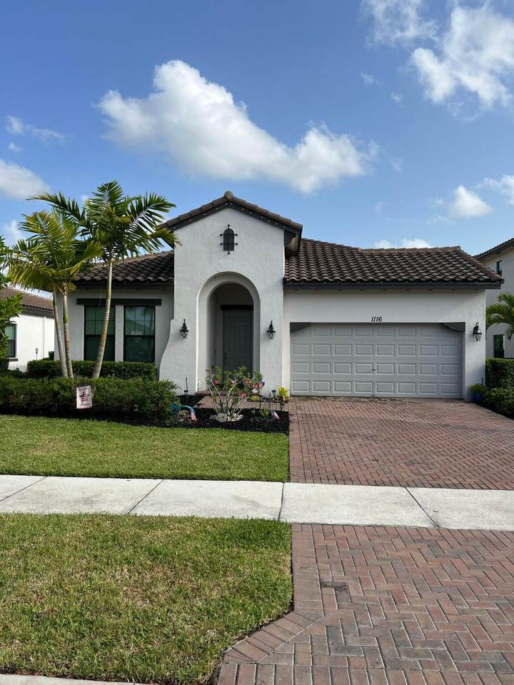 1116 Whitcombe Drive - Photo 1