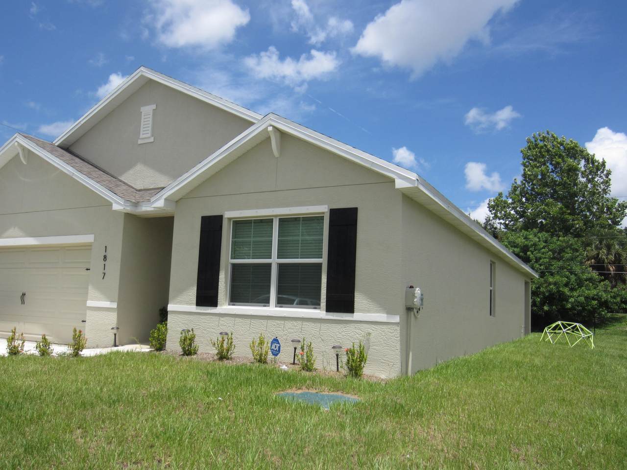 1817 Janette Avenue - Photo 1