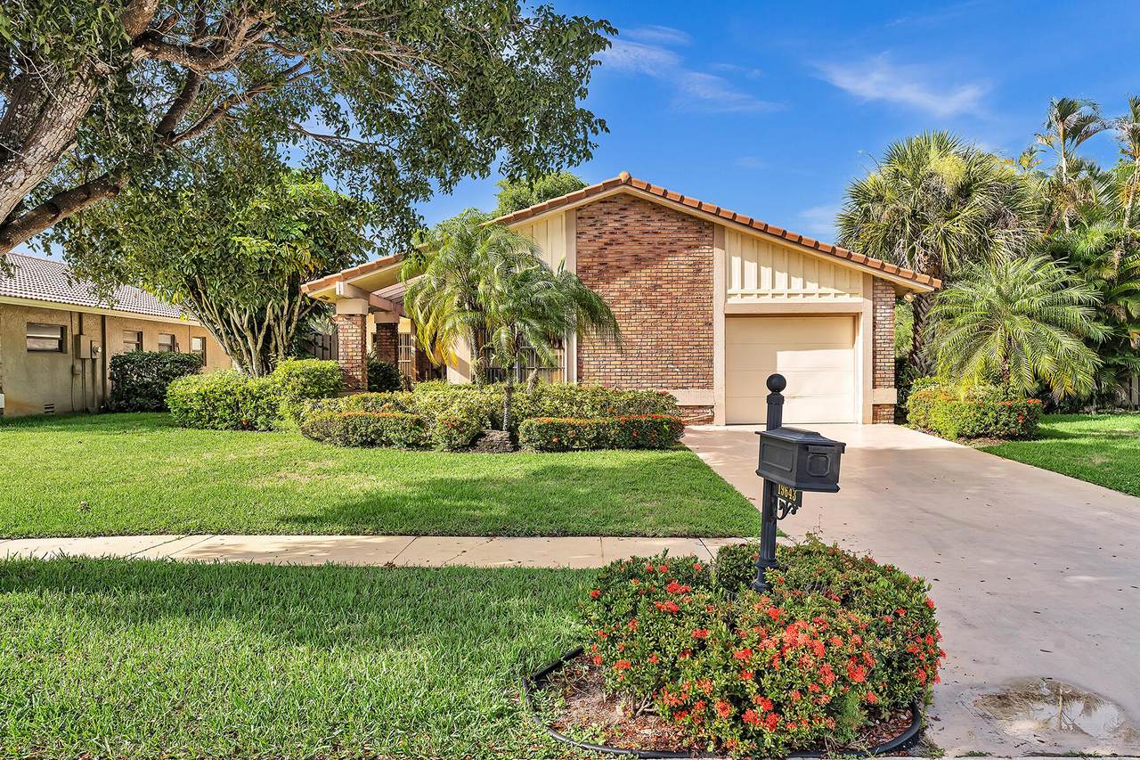 19643 Sea Pines Way - Photo 1