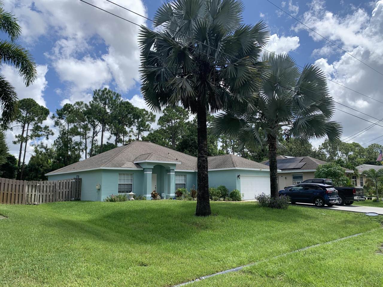 1561 Delos Avenue - Photo 1