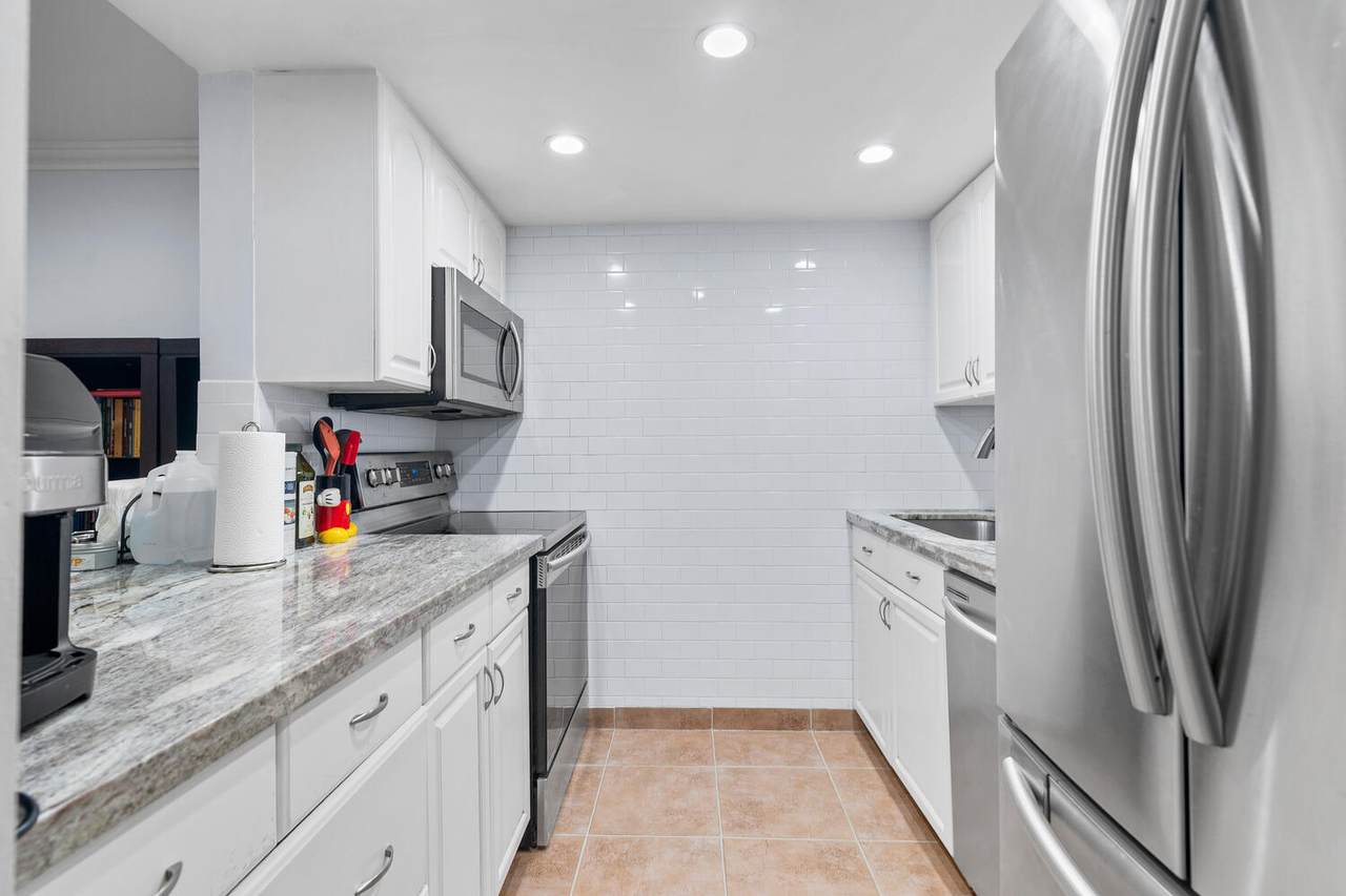 892 9th Street Circle - Photo 1