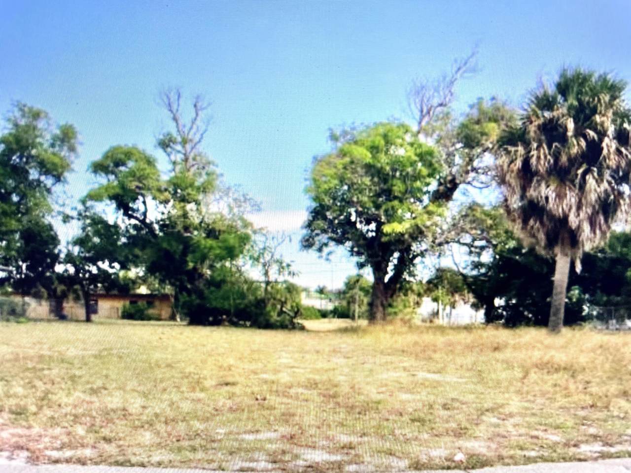 414 Deerfield Avenue - Photo 1