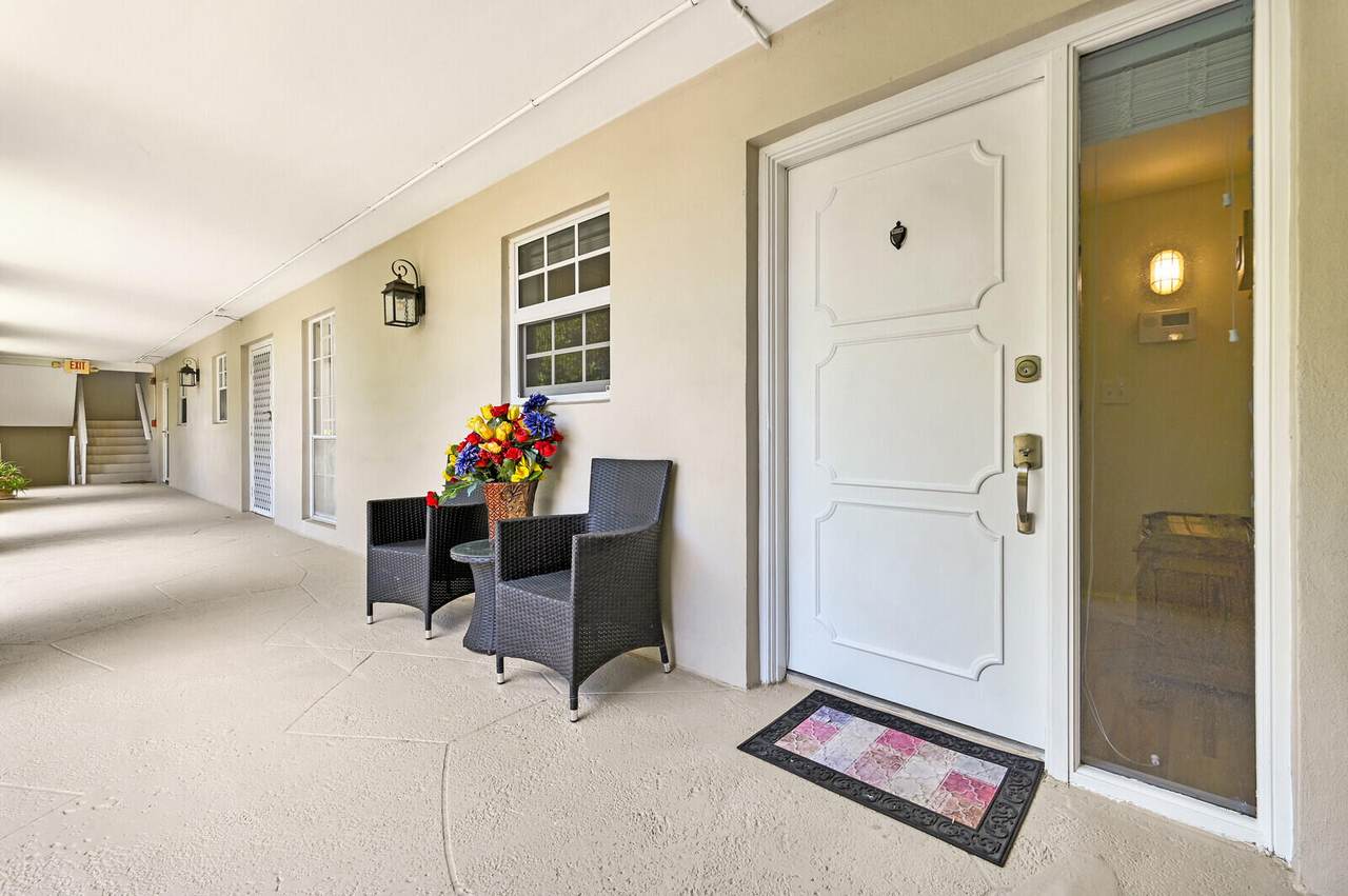 775 Jeffery Street - Photo 1